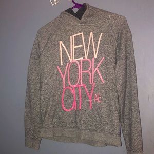 American Eagle New York City Exclusive sweatshirt